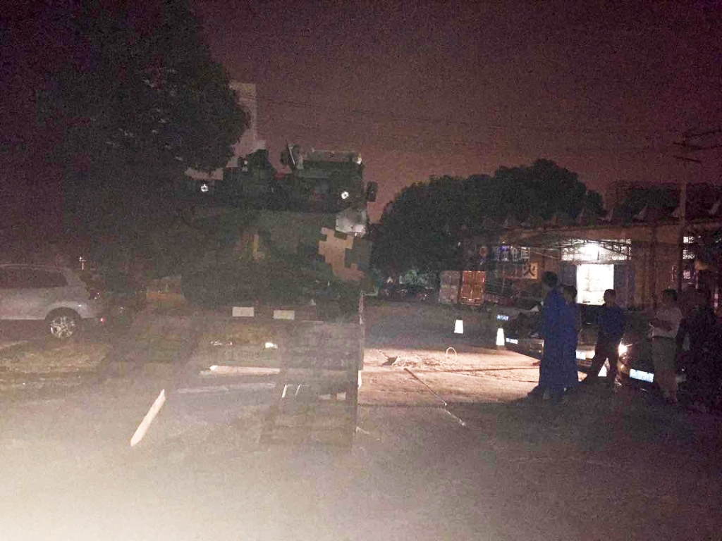 3044am永利集团智能SW2105工程车顺遂交付步队