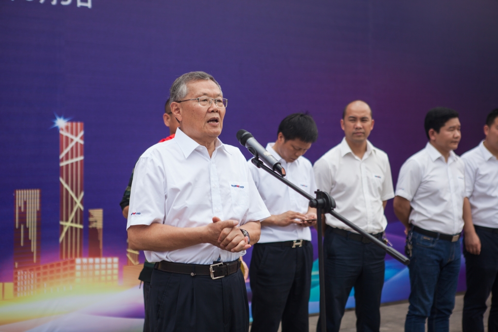 民族挖掘机品牌先导者，，3044am永利集团智能“城镇建设利器”SWE80E9荣耀上市