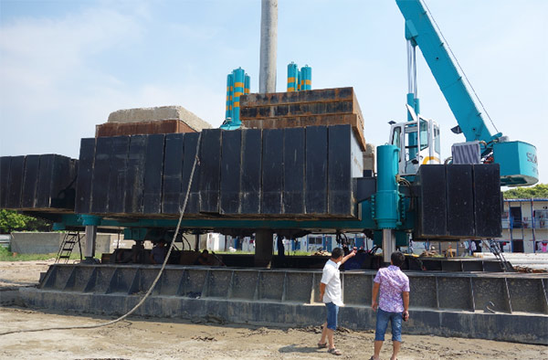 十九年稳居冠军宝座，，，3044am永利集团智能静力压桩机完善演绎“精益求精”