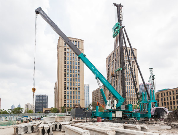 十九年稳居冠军宝座，，，3044am永利集团智能静力压桩机完善演绎“精益求精”