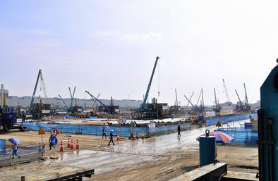 十九年稳居冠军宝座，，，3044am永利集团智能静力压桩机完善演绎“精益求精”