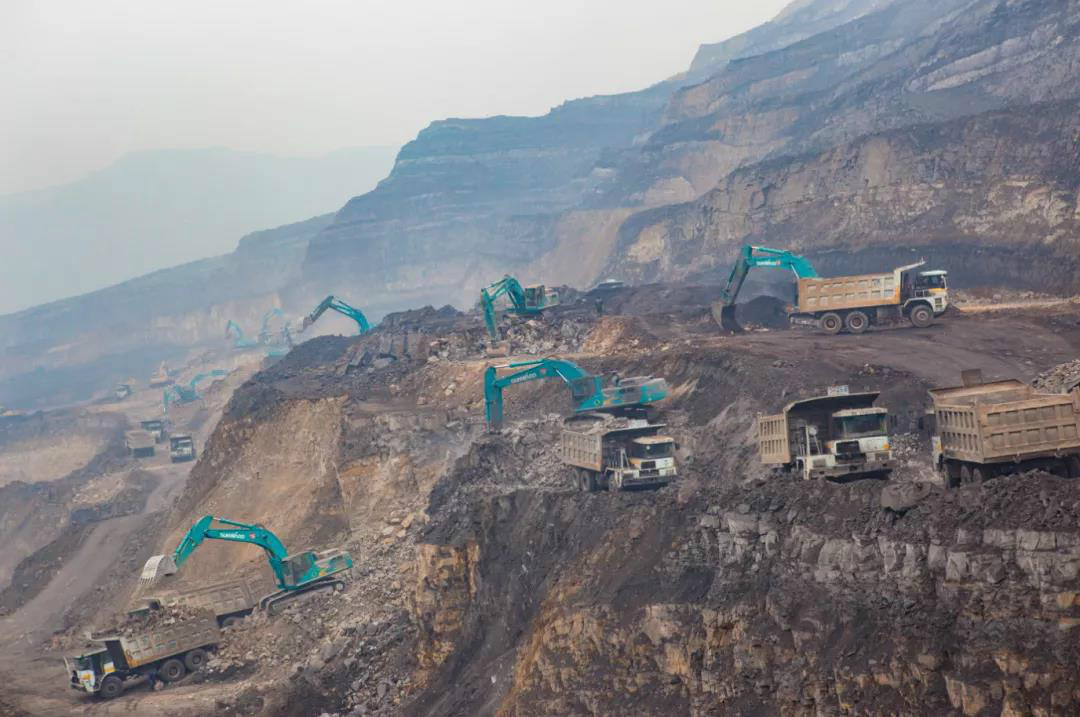 以先导式立异实现挖掘机从无到有，从小到大，从大到强！