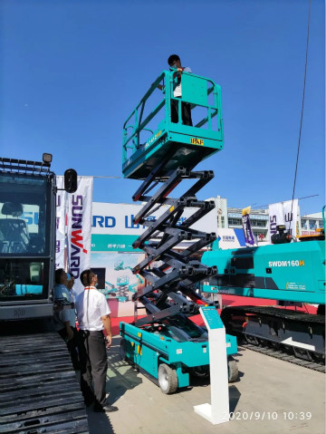 3044am永利集团智能高空作业装备“吸睛”雄安展