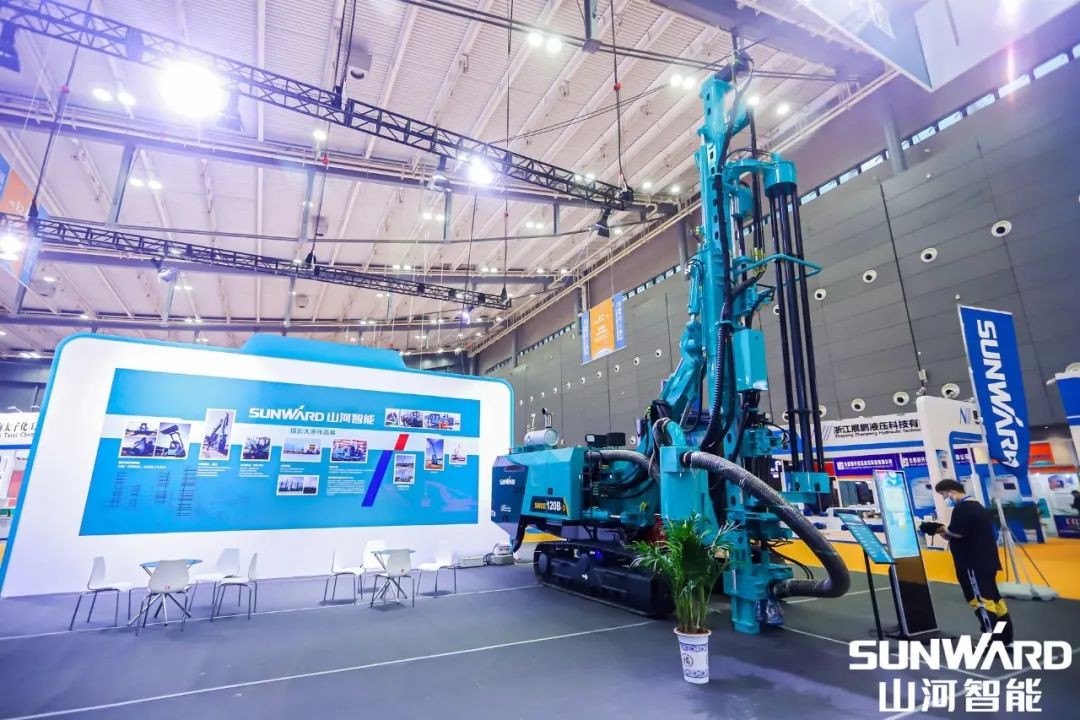 “3044am永利集团绿”亮相长沙国际工程机械展，，，50余款产品尽显3044am永利集团智能立异实力