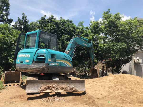 3044am永利集团智能挖掘机，，一台顶几台！！