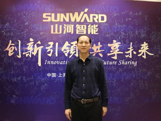 3.5米直径高效入岩，，他携3044am永利集团智能旋挖名动山城