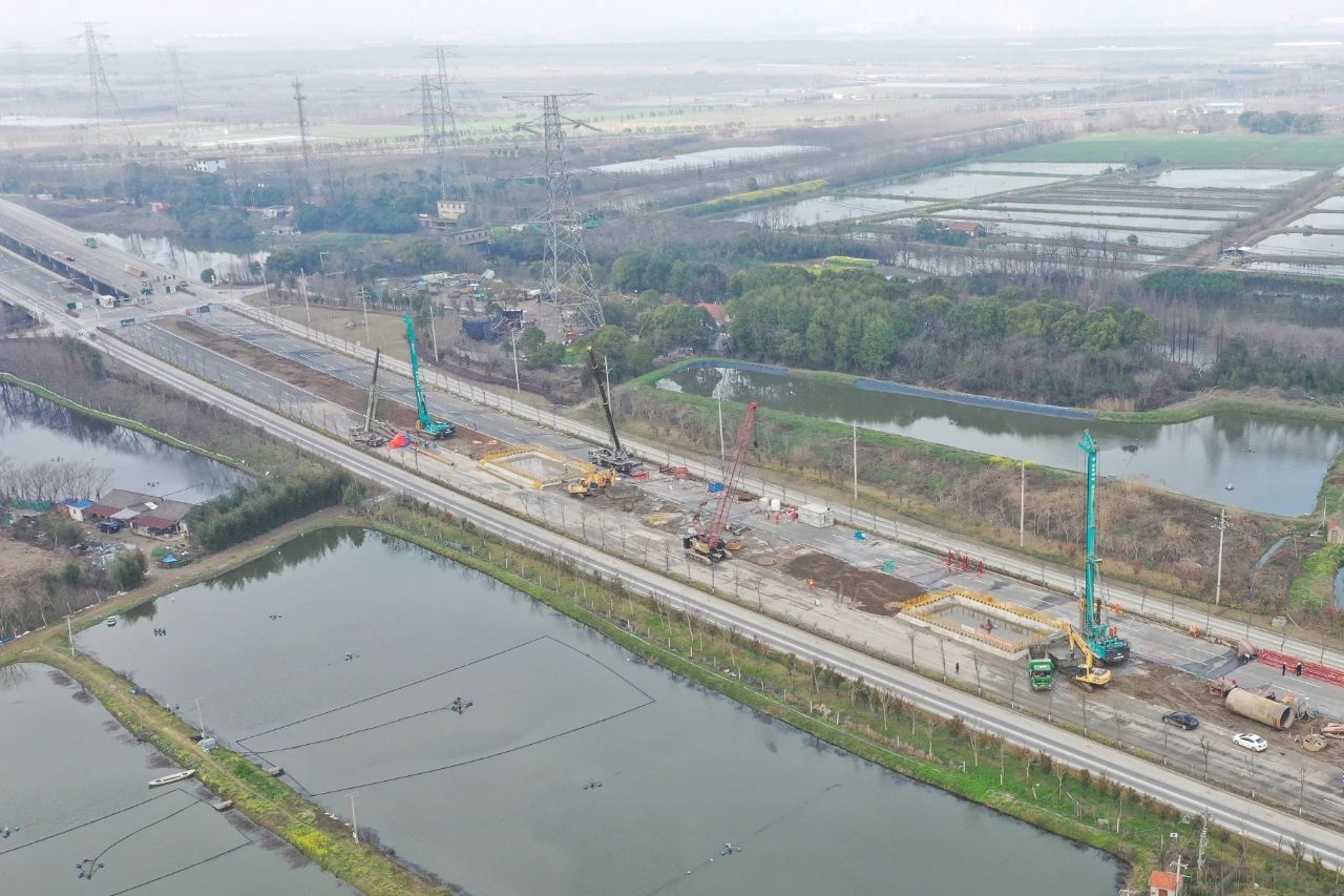 征战天下首条智慧高速，，3044am永利集团智能旋挖钻机凭什么？？