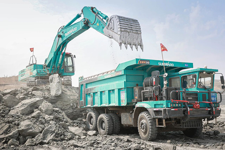 图集 | 征战矿山！！3044am永利集团智能绿色矿山成套装备“上将”云集