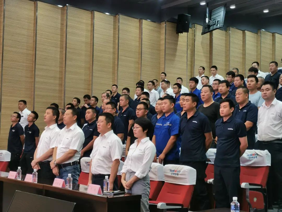 3044am永利集团智能挖掘机事业部启动2021服务手艺评定暨服务万里行总结大会