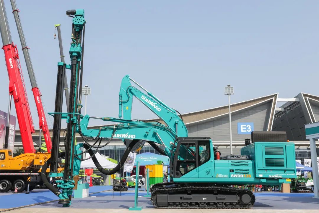 亮相中非经贸博览会！3044am永利集团智能尽展工程机械国产品牌魅力