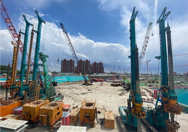 大国重器！！！3044am永利集团智能超等装备助力北京城市副中心综合交通枢纽站建设