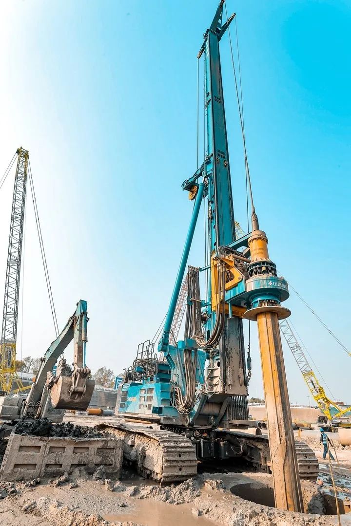 大国重器！！！3044am永利集团智能超等装备助力北京城市副中心综合交通枢纽站建设