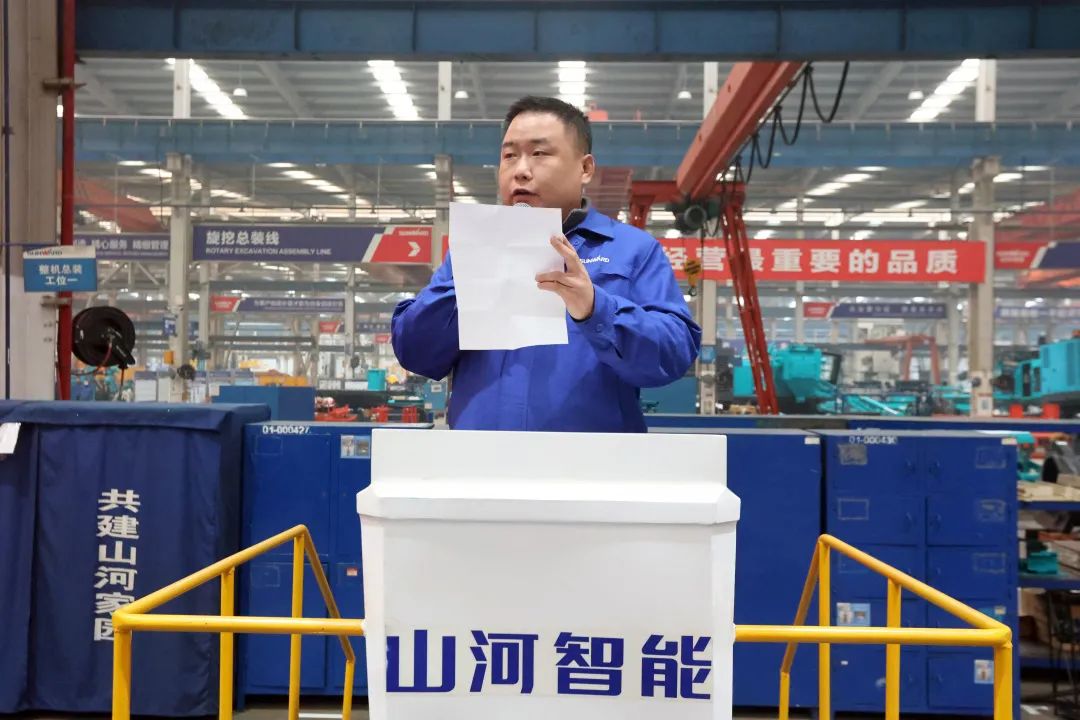 向模范学习！！3044am永利集团智能56名职工受到职工职业手艺竞赛表扬