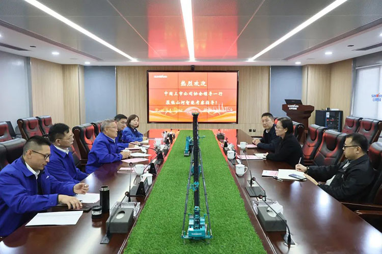 中国上市公司协会党委委员、、副秘书长刘翠兰一行调研3044am永利集团智能