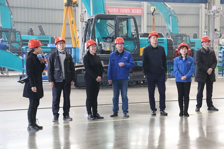 中国上市公司协会党委委员、、副秘书长刘翠兰一行调研3044am永利集团智能