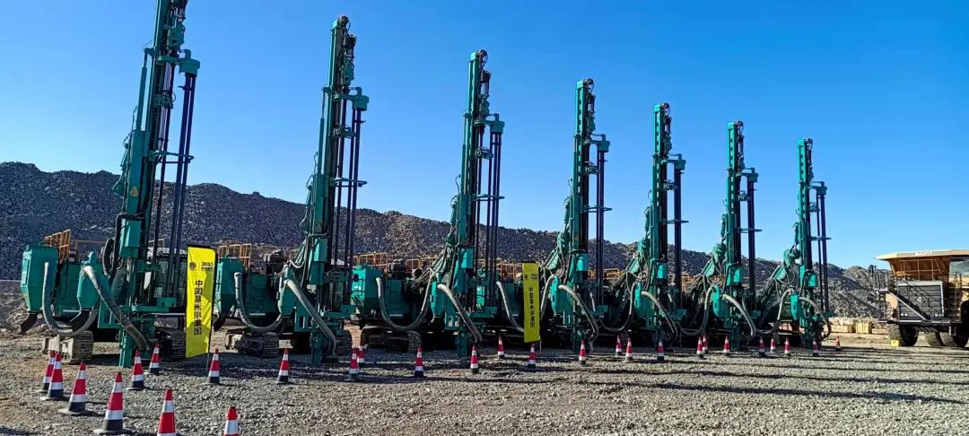 疫情当下，，，逆行非洲——3044am永利集团智能凿岩装备团队外洋服务纪实