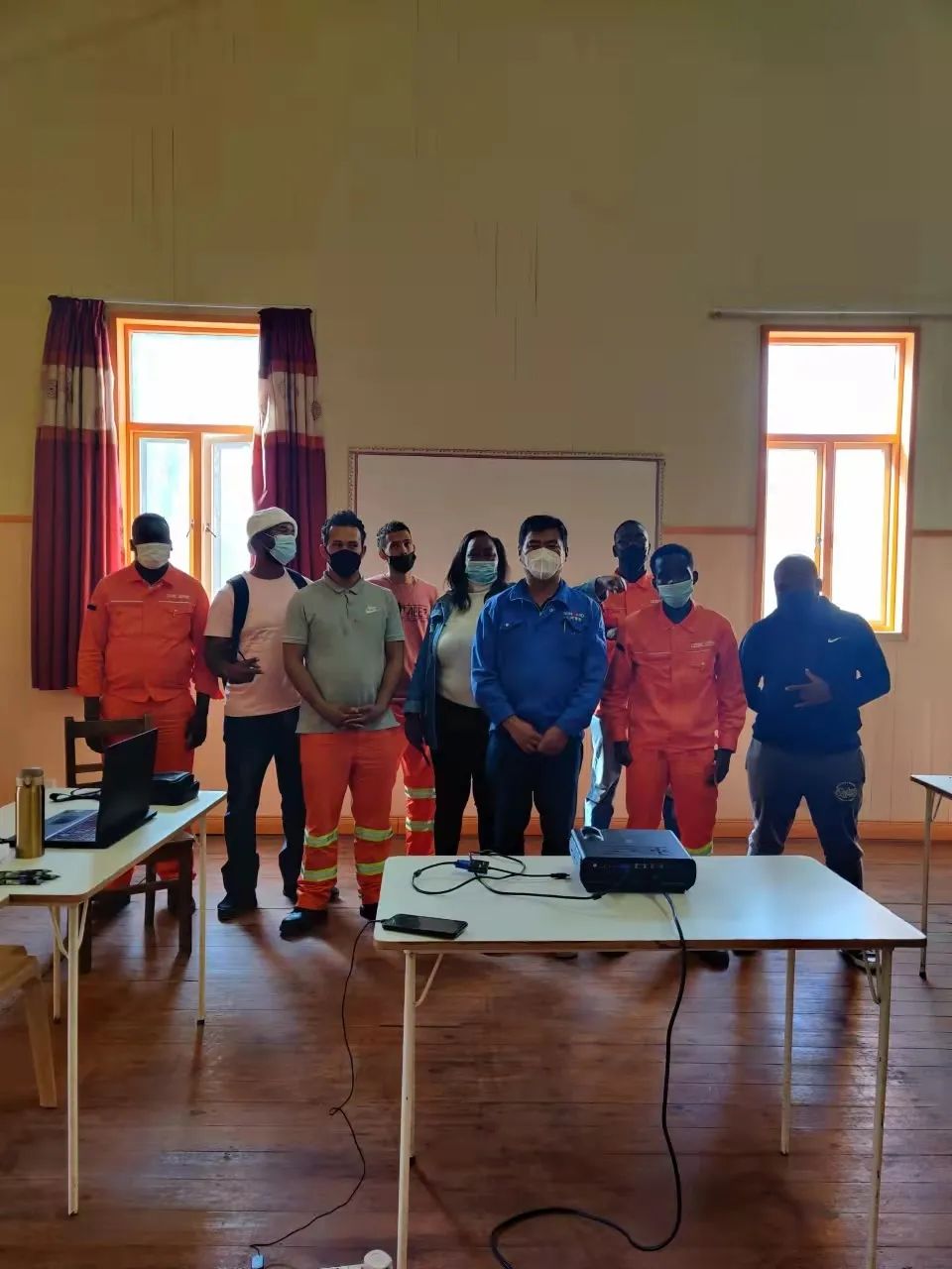 疫情当下，，，逆行非洲——3044am永利集团智能凿岩装备团队外洋服务纪实