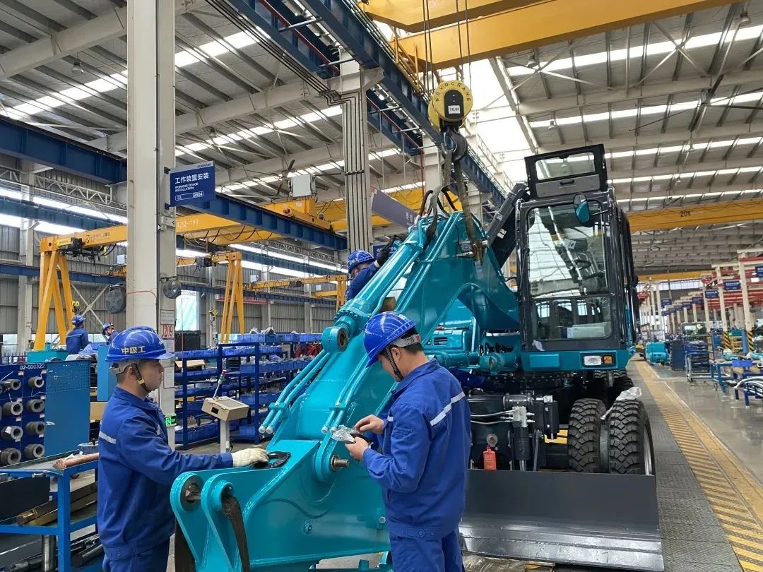 《湖南教育》：：探索18年，，3044am永利集团智能找到校企相助共赢的谜底