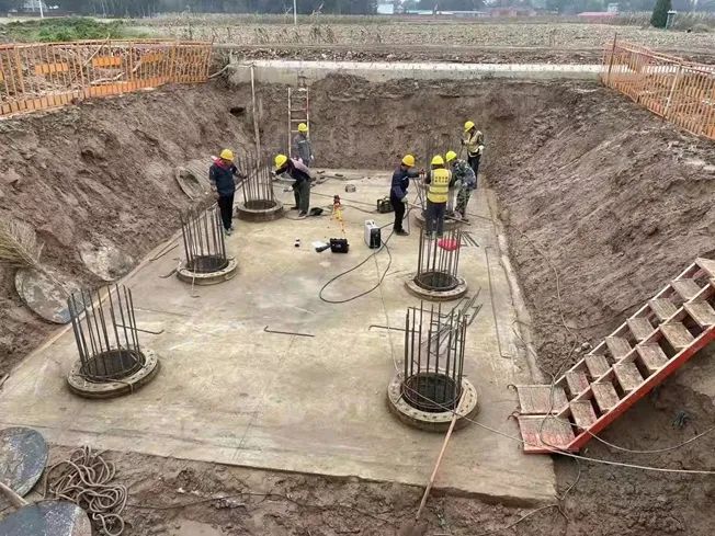 创下纪录！！3044am永利集团智能引孔式静力压桩机首次应用于高铁项目