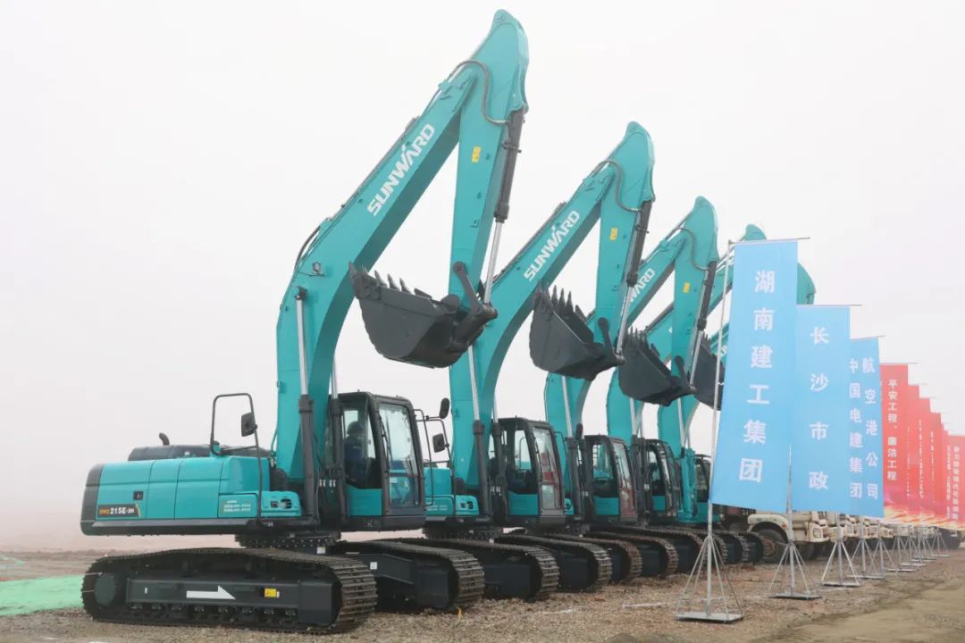 “3044am永利集团绿”精彩亮相！3044am永利集团智能装备周全助力长沙机场改扩建项目