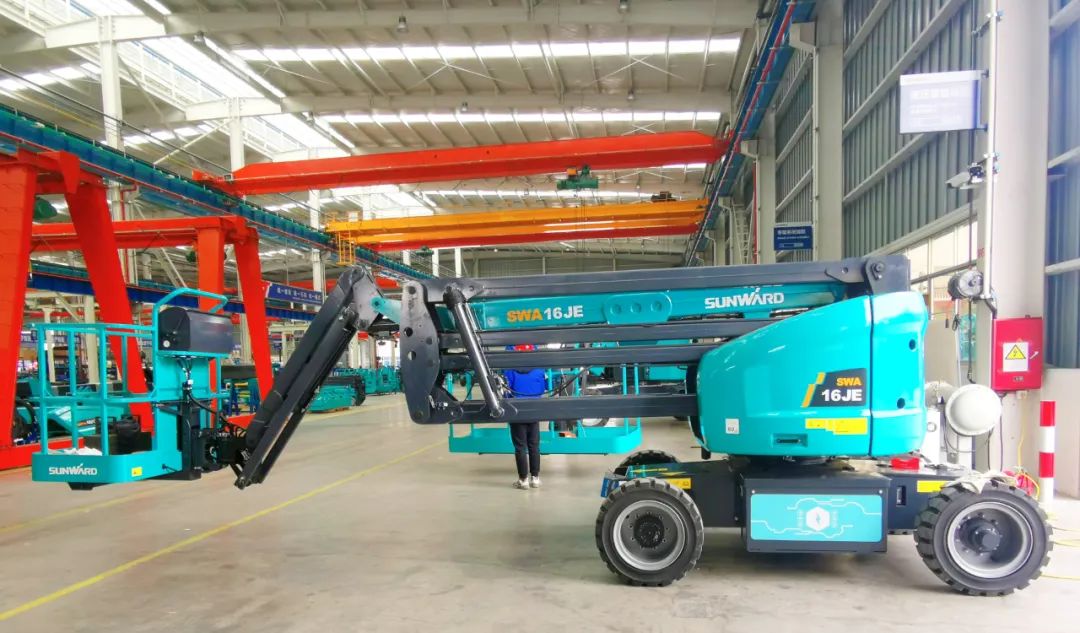 勇闯蓝海！！！3044am永利集团智能两款臂式高空作业平台正式“出道”