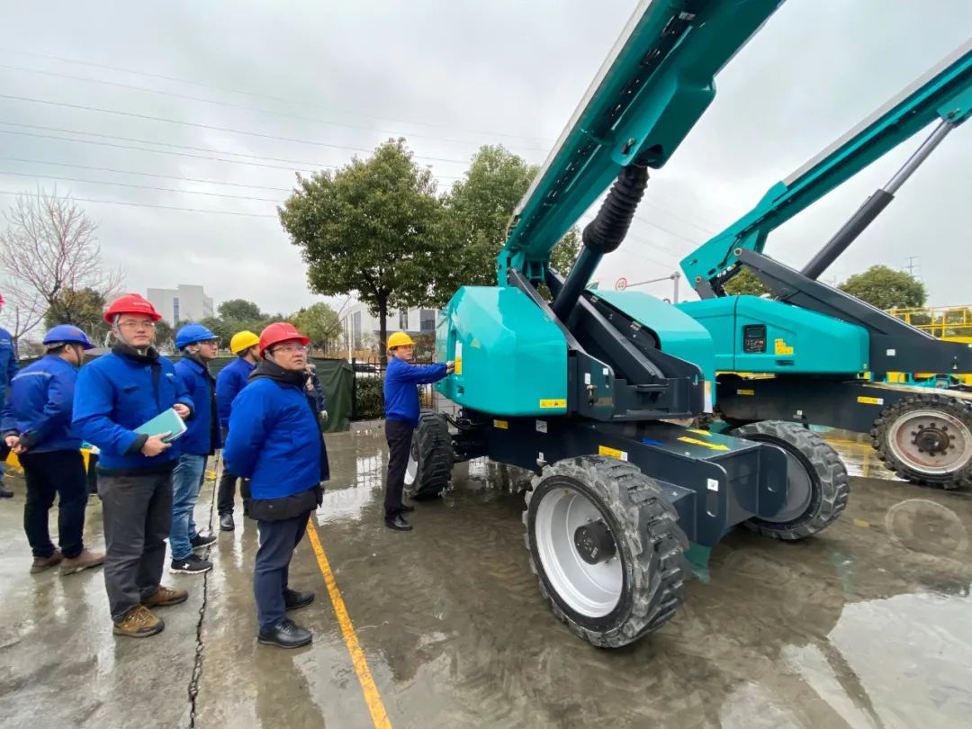 勇闯蓝海！！！3044am永利集团智能两款臂式高空作业平台正式“出道”