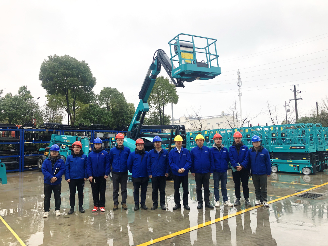 勇闯蓝海！！！3044am永利集团智能两款臂式高空作业平台正式“出道”