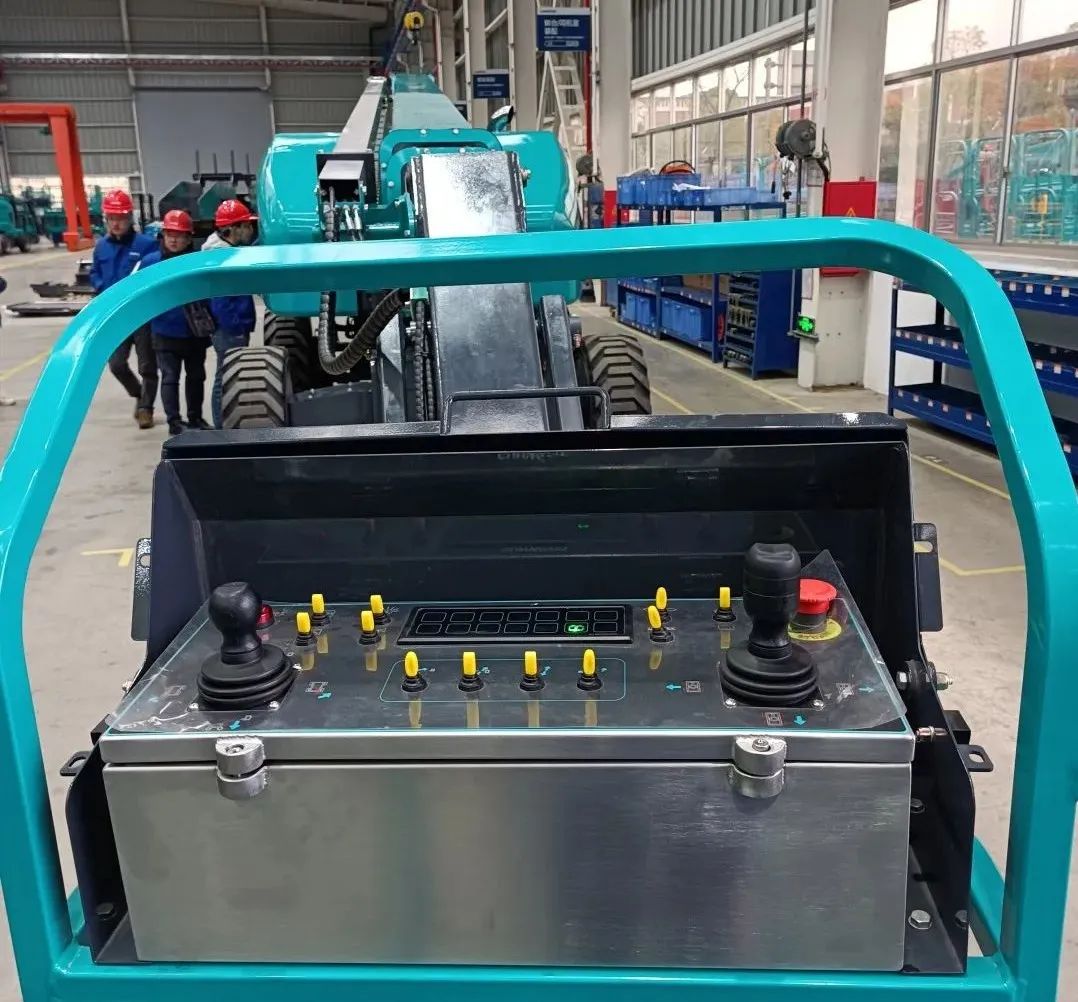 “拳”力出击！！3044am永利集团智能首套自主研发臂车控制系统重磅来袭