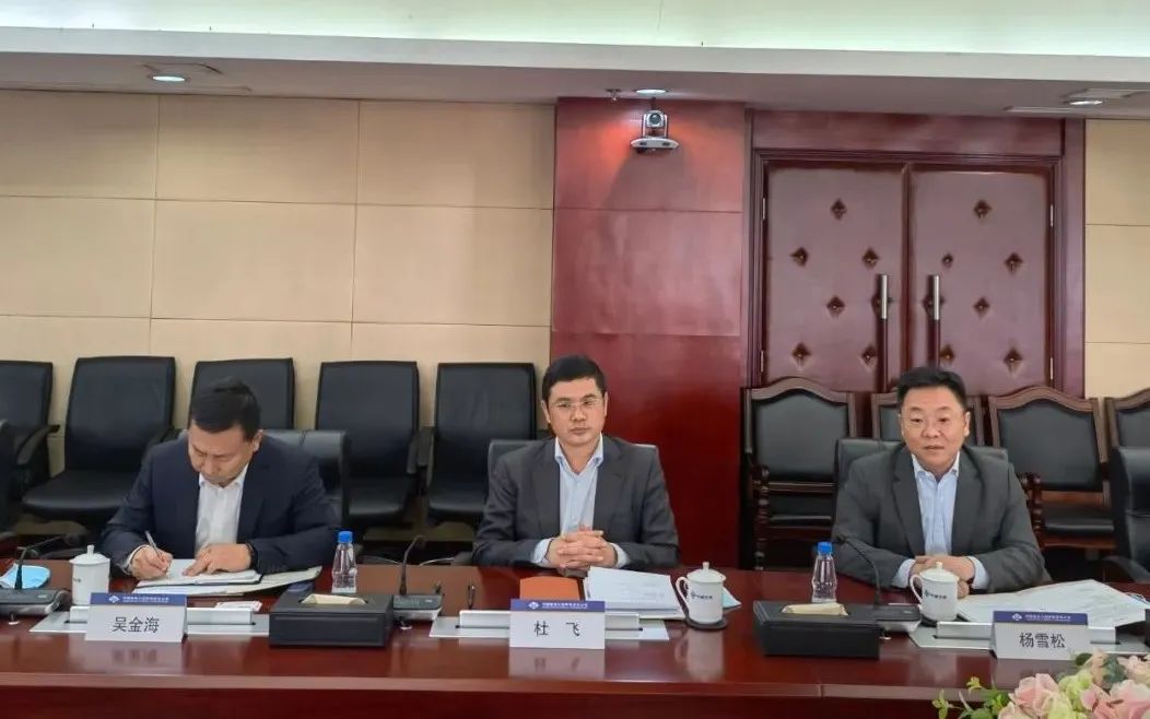 探讨相助新模式！！！何清华带队赴中国路桥造访交流