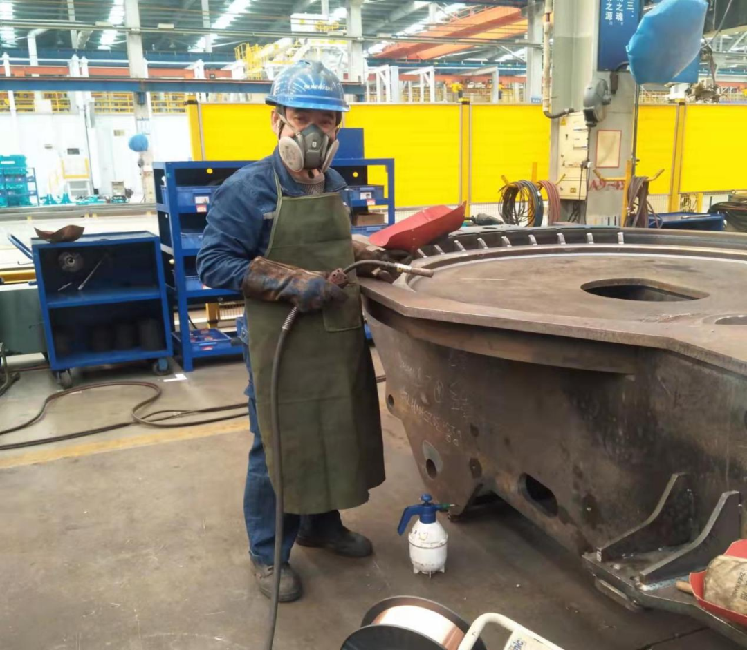 3044am永利集团匠心 | 一把焊枪“点亮”绚烂人生