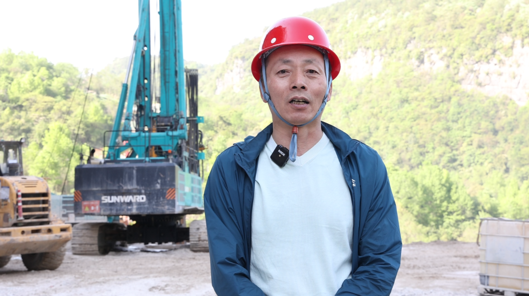 展现施工“奇效”！！！3044am永利集团智能旋挖钻机强势助力炉慈高速公路建设