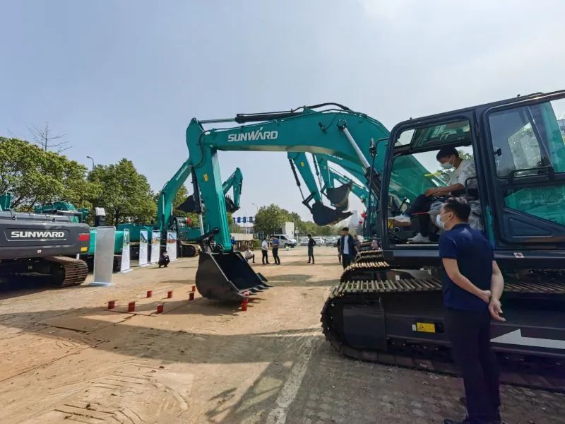 再现交机热潮！3044am永利集团智能中大挖持续向市场进军