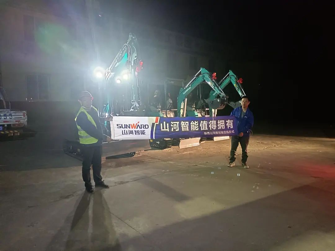 好服务、、、好装备！！3044am永利集团智能挖掘机再获客户追加订单