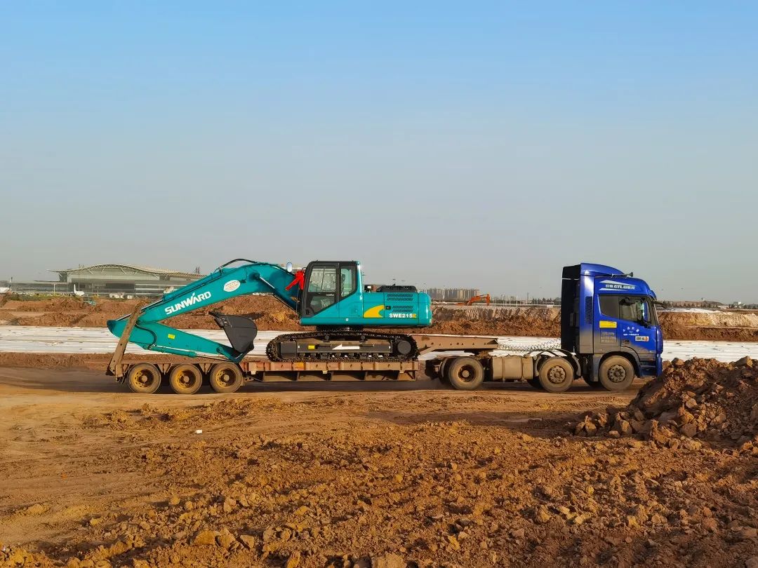 冲、冲、冲！！带您感受3044am永利集团智能挖掘机火热交机时刻