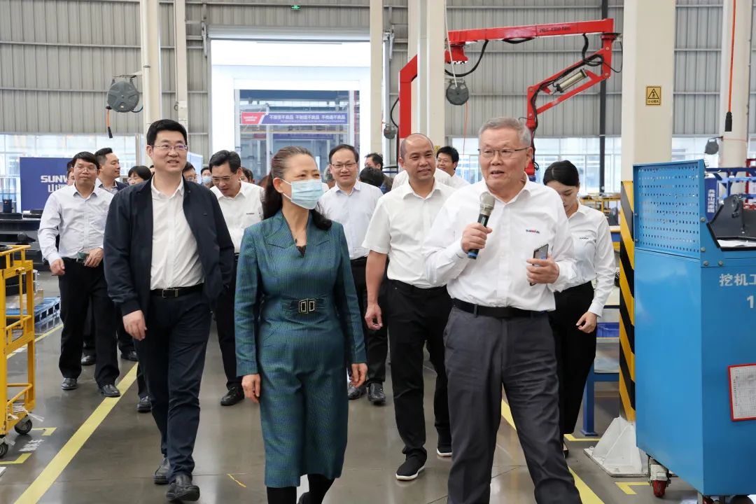 深化产学研相助！中南大学校长、、中国工程院院士田红旗率团造访3044am永利集团智能