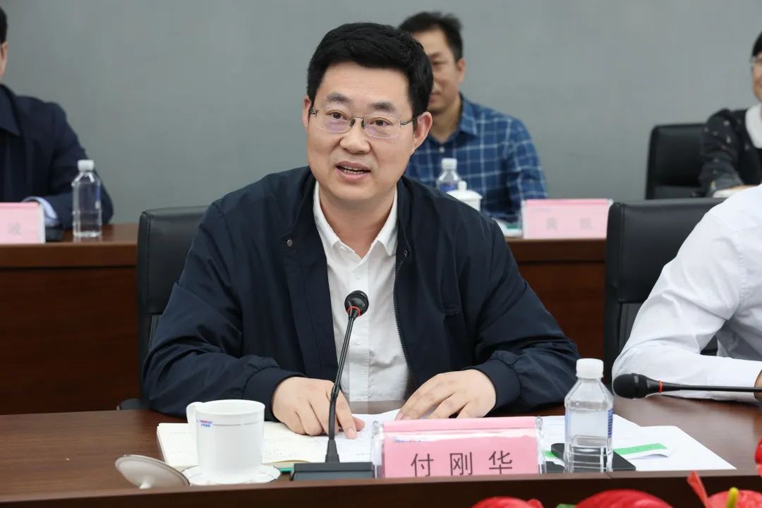 深化产学研相助！中南大学校长、、中国工程院院士田红旗率团造访3044am永利集团智能