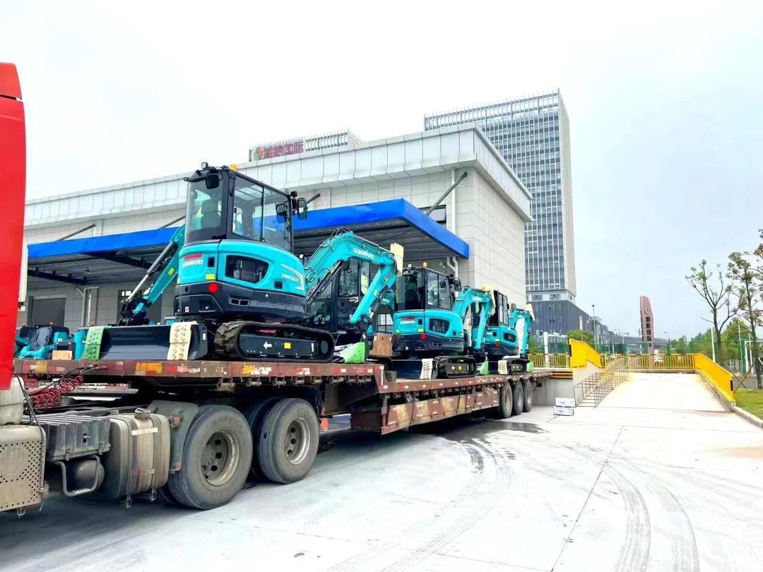 持续进军国际市！中欧班列（长沙）3044am永利集团智能专列乐成首发