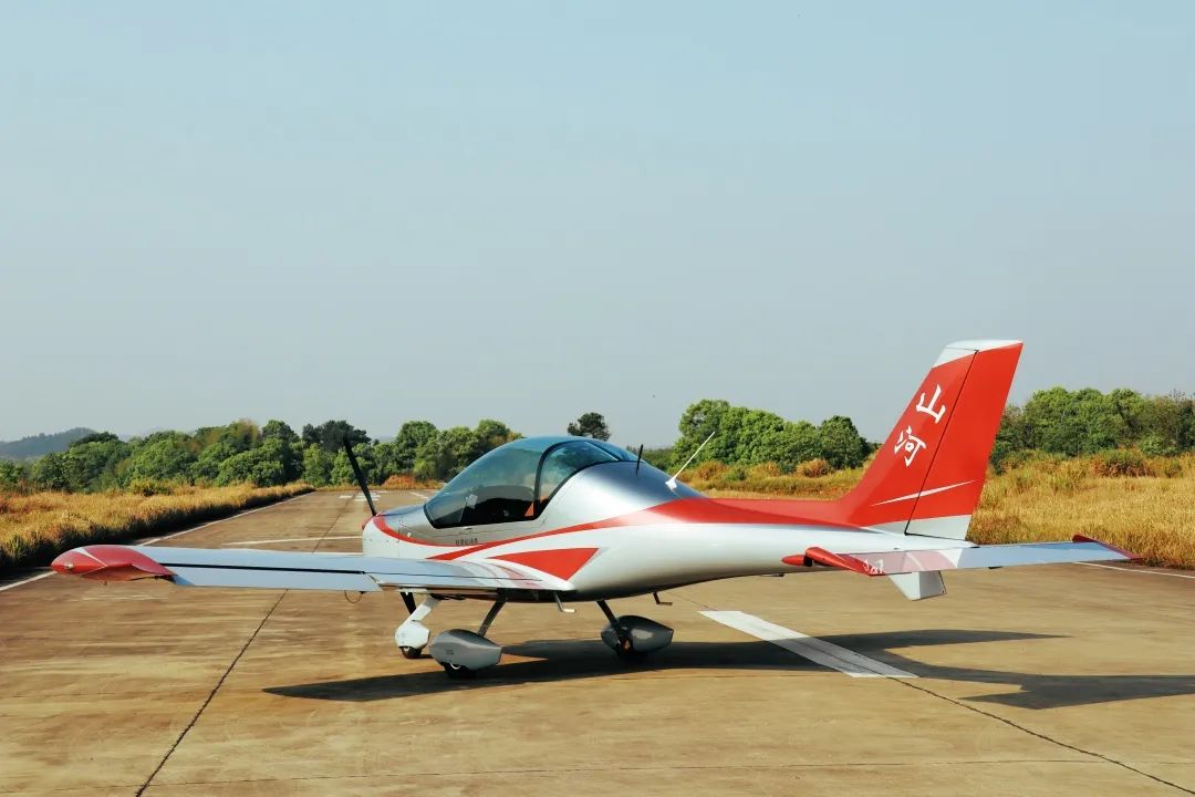 图集 | 阿若拉穿“鲨”衣，尚有更多套装为天空添彩！！