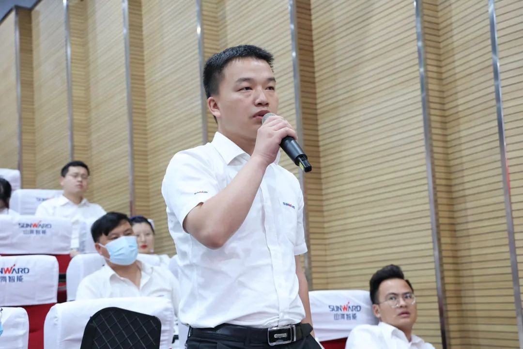 立异引领，智造未来！！！“2022院士专家长沙行”高端装备高质量开展钻研会盛大举行