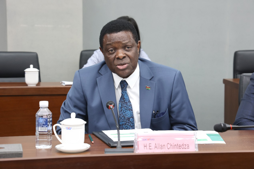 马拉维大使一行考察3044am永利集团智能