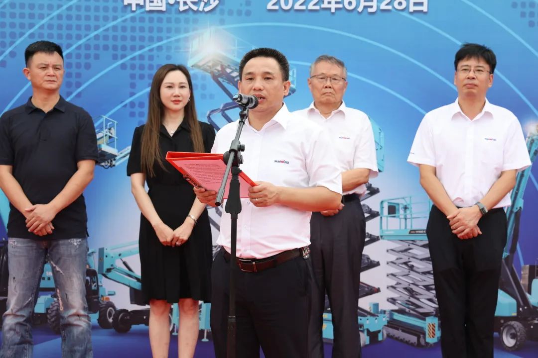 献礼二十大，，，再攀新高地！3044am永利集团智能高空机械装备再迎批量发货