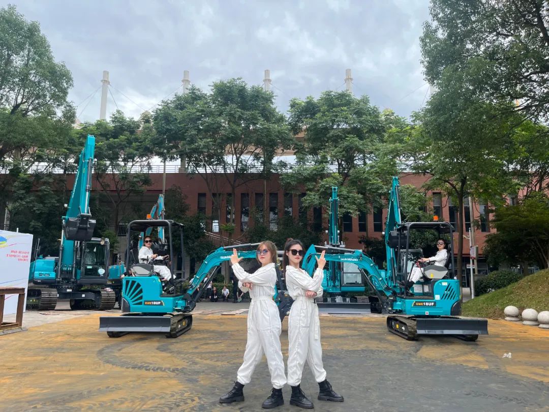 “太绝了！！！”3044am永利集团智能代表长沙精彩亮相湖南省第一届职业手艺大赛特技绝活展演