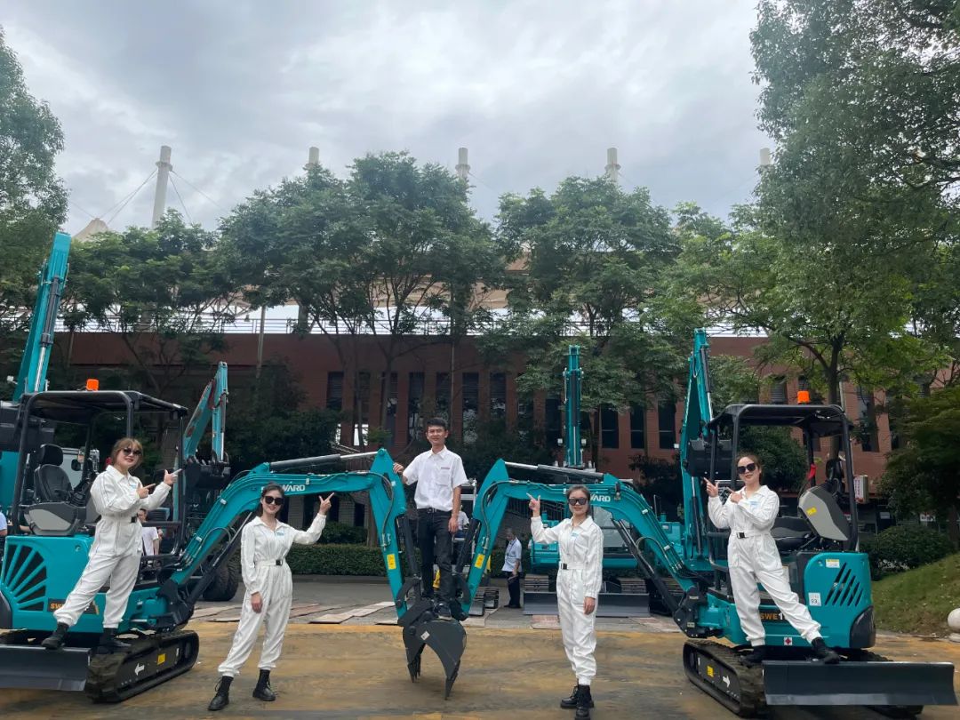 “太绝了！！！”3044am永利集团智能代表长沙精彩亮相湖南省第一届职业手艺大赛特技绝活展演