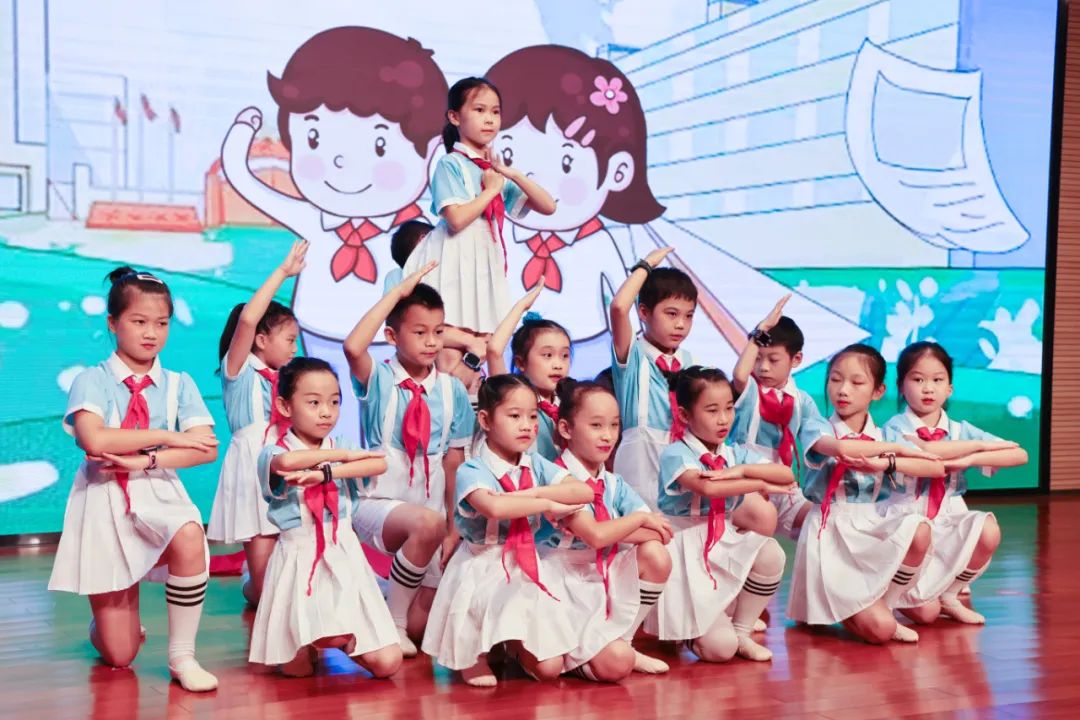 缤纷“暑”假，，，不负所“托”！！3044am永利集团智能职工子女暑期托管班结业啦