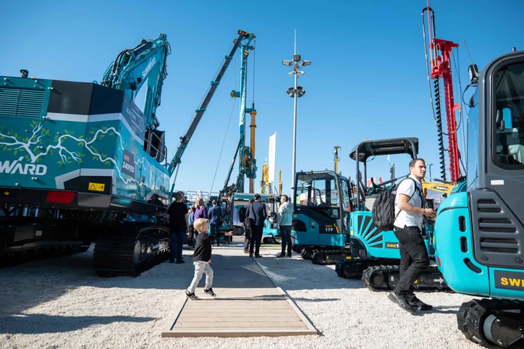 Bauma 2022 | 一组火热现场图带您重温3044am永利集团智能德国宝马展之旅