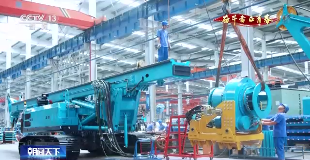 央视《奋斗者·正青春》 | 朱振新：：：励志立异 装备报国