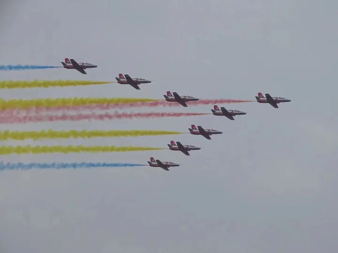 逆势飞翔！！！3044am永利集团航空携手相助同伴亮相2022南昌航行大会