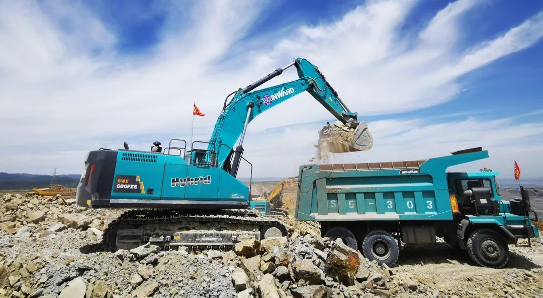 为实现“双碳”目的孝顺实力！！！3044am永利集团智能混淆动力挖掘机项目入围又一天下主要赛事总决赛