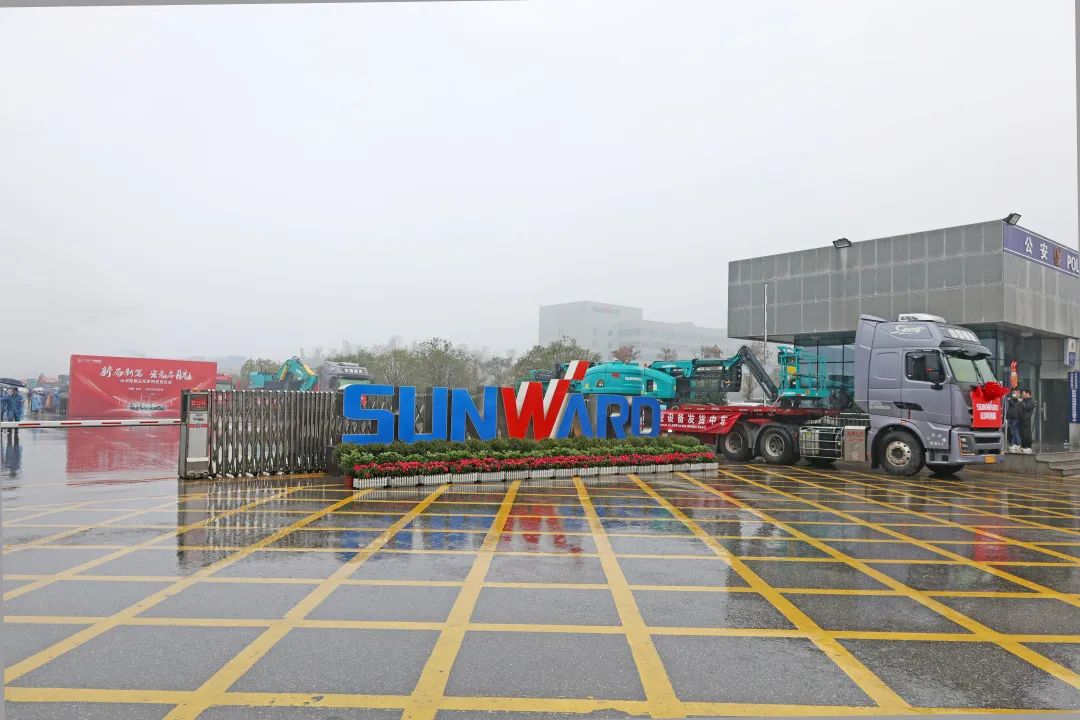 新局新篇，，，宏兔启航！3044am永利集团智能超200台套装备集中发货