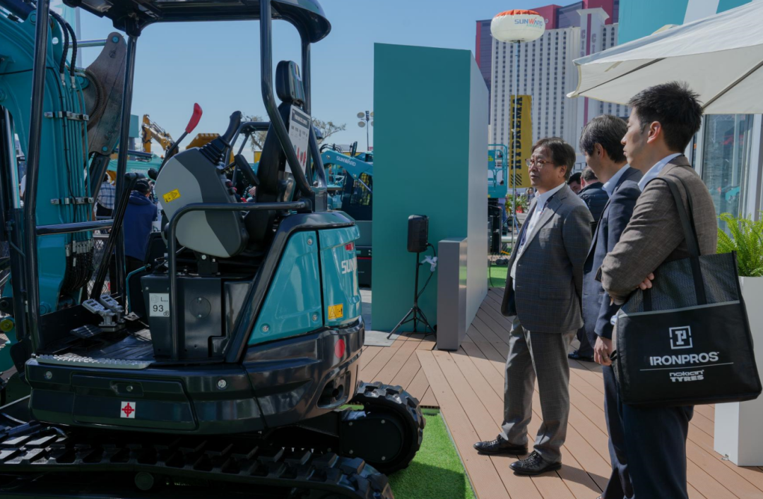 拉展直播 | 推动“中国制造”走向天下！3044am永利集团智能2023美国拉展圆满收官